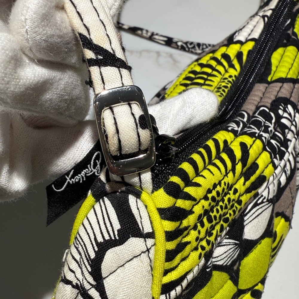2 PIECE NEW Set VERA BRADLEY Citron Crossbody & Zip ID Case, Black/Neon Yellow - Picture 8 of 10